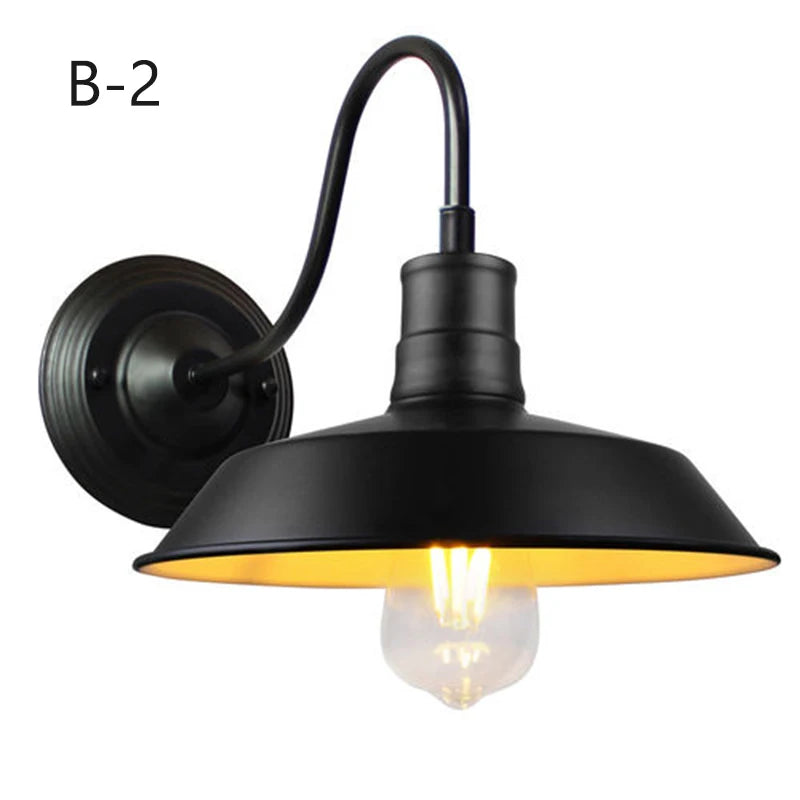 Arandela Celeiro Preto e interior Branco